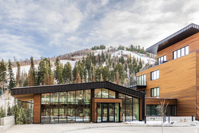 3267 W DEER HOLLOW RD #2304, Park City UT 84060