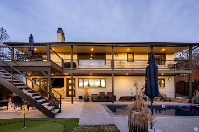 1118 S Oak Hills Way
                     MLS #2140488