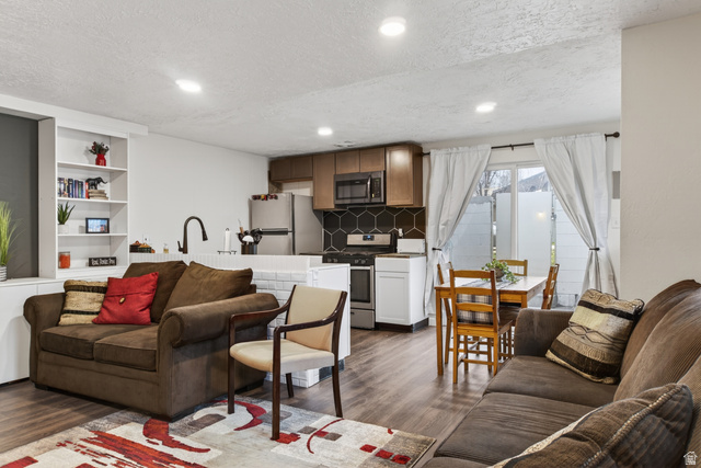 1441 W ARTHUR DR, Provo UT 84601