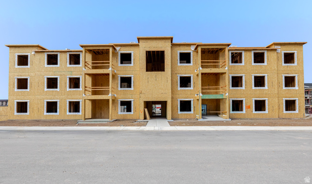 4704 S Olive Ave #v202
                     MLS #2140797