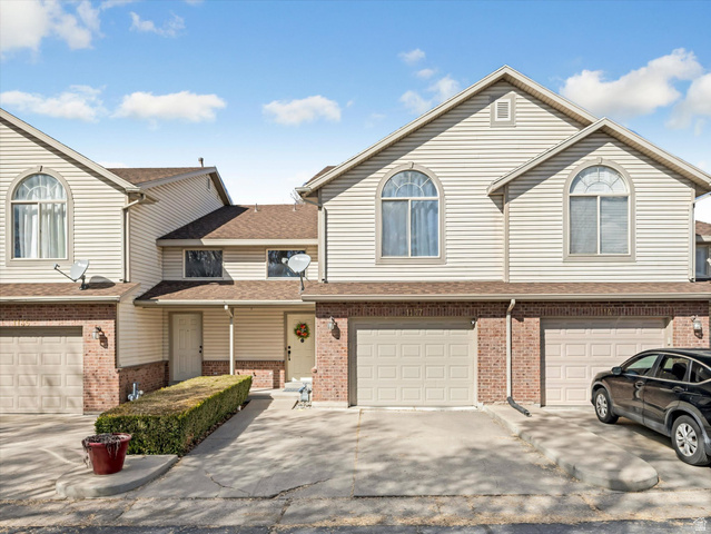 1137 E HOLMES LN, Layton UT 84041