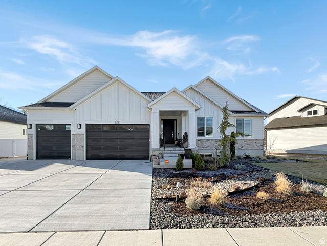2257 E PARKSIDE CIR, South Ogden UT 84403