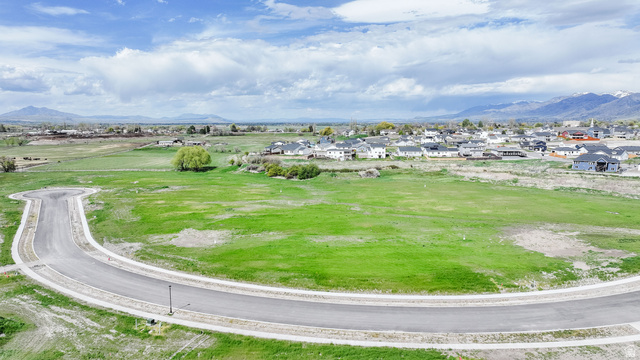 888 W 85 S, Hyrum UT 84319