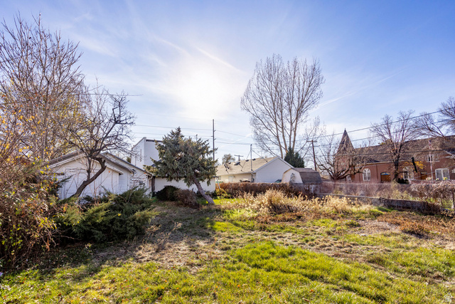 Property in Salt Lake City - View 17