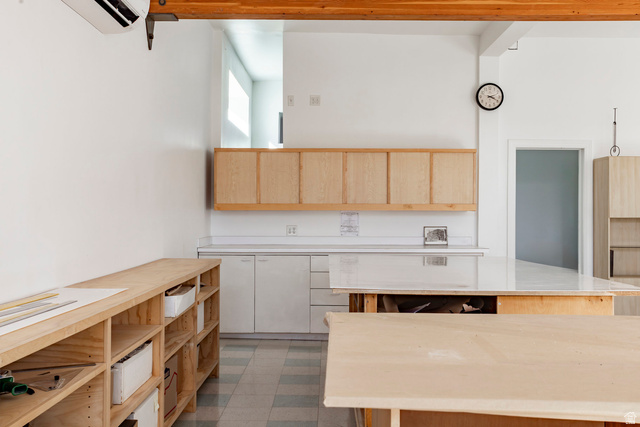 Property in Salt Lake City - View 6