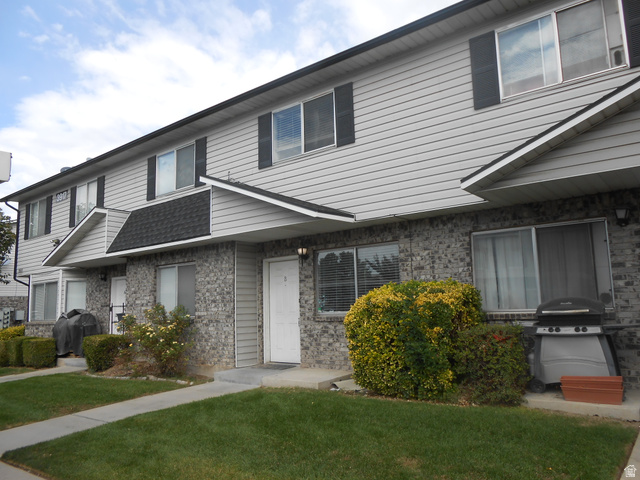 3917 W ROCKWOOD WAY #B, West Valley City UT 84120