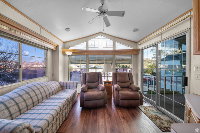 Property in Washington - View 4