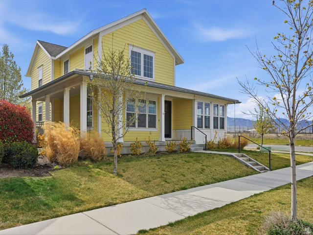 10328 S YELLOW KNIFE WAY, South Jordan UT 84009