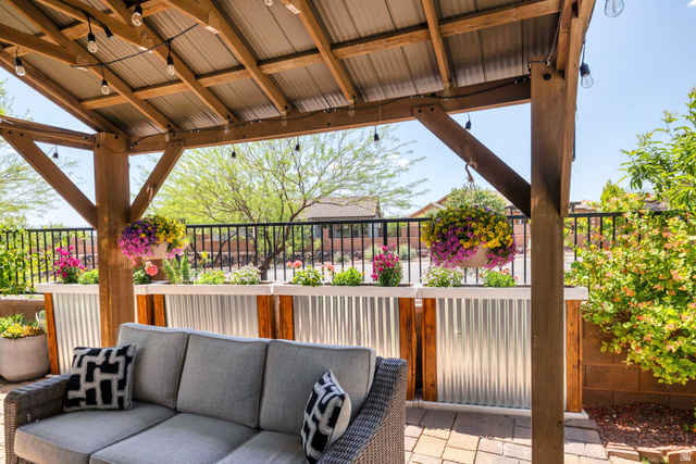 Property in Washington - View 30