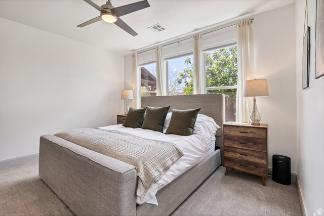 Property in Washington - View 16