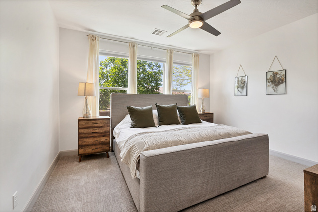 Property in Washington - View 17