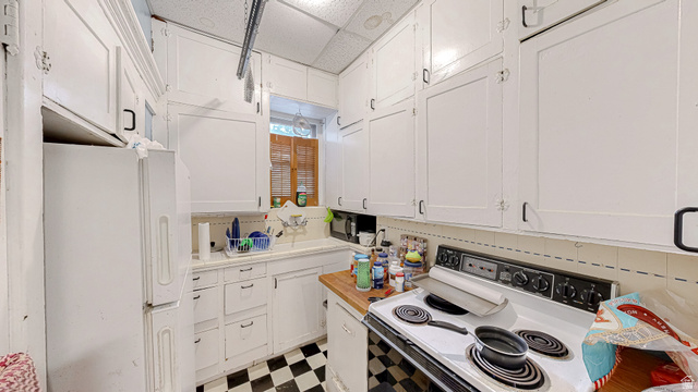 Property in Salt Lake City - View 26