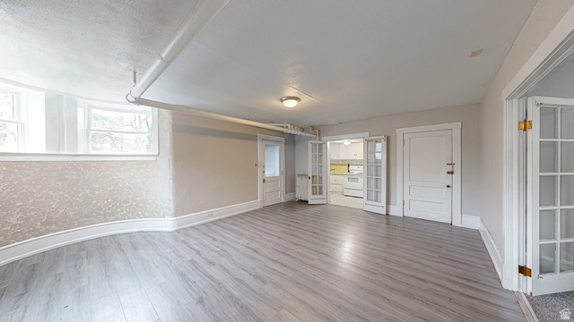 Property in Salt Lake City - View 13