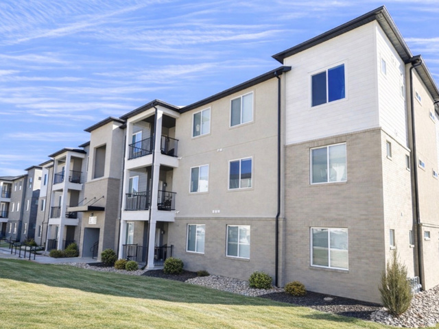 13536 S Poole Dr #e302
                     MLS #2141730