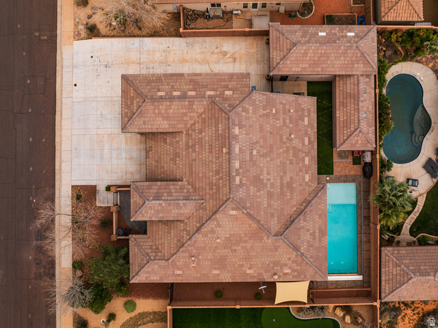 Property in Hurricane - View 24