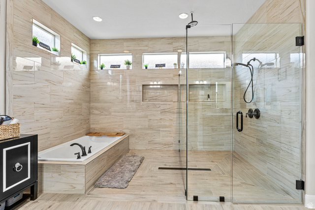 Property in Hurricane - View 10