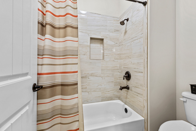 Property in Hurricane - View 13