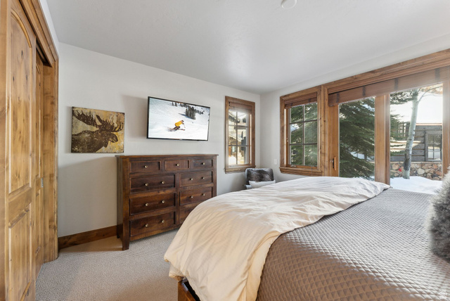 Property in Park City - View 37