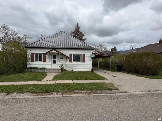 Main photo for 536  Jefferson St