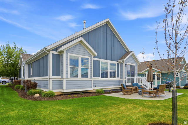 2727 E Red Barn Rd
                     MLS #2141911