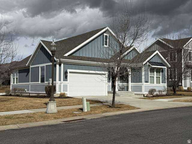 2727 E Red Barn Rd
                     MLS #2141911