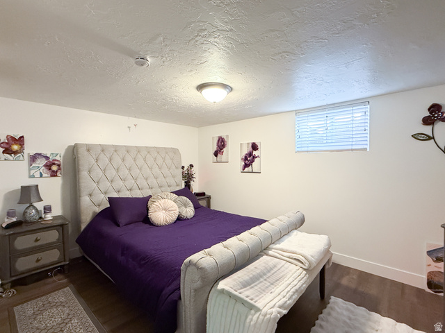 Property in Roy - View 17