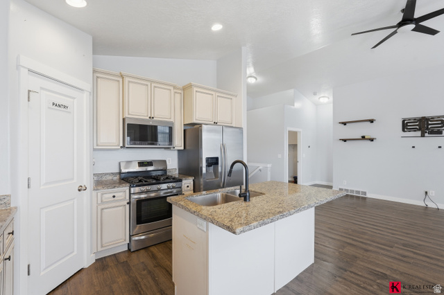 Property in Tooele - View 9