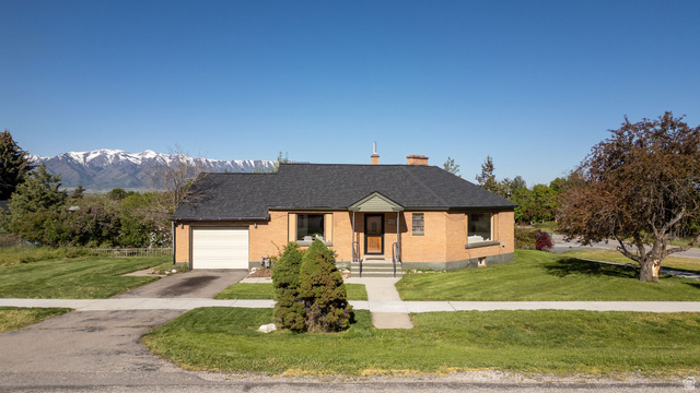407 S 100 W
                     MLS #2142205