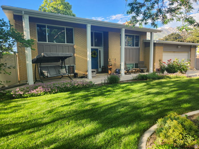 2329 E WOODCHUCK CIR, Sandy UT 84093