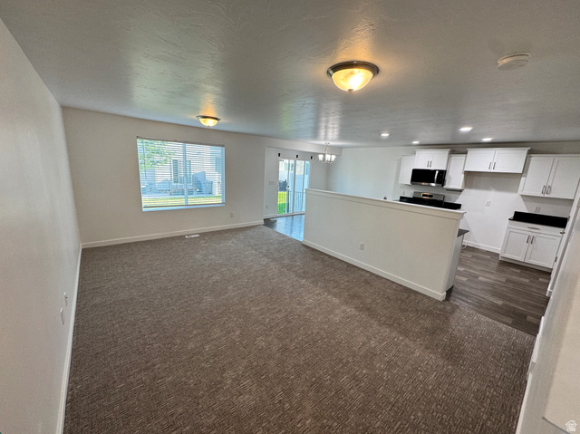 107 E Ashgrove Ln
                     MLS #2142668