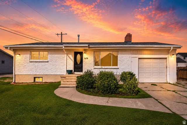 Main photo for 1678 W Leland Dr