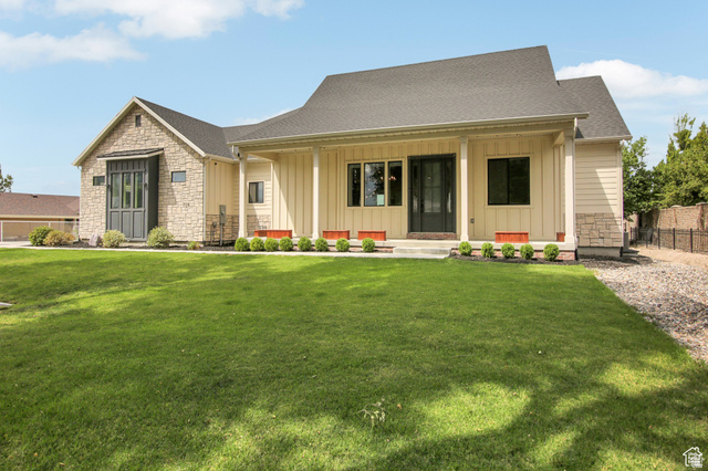 724 W Maple Drift Ln
                     MLS #2143040