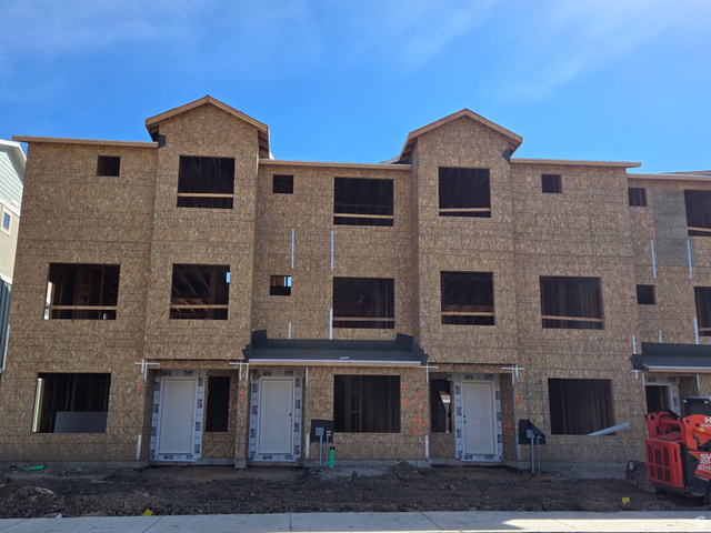 308 E 1275 N #111, Harrisville UT 84404