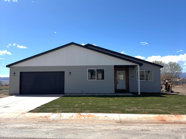 340 S Maple Dr
                     MLS #2143178