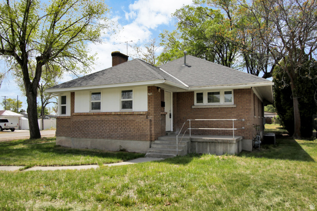 205 N 100 W
                     MLS #2143179