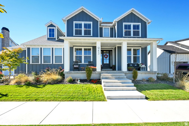 943 S Candlelight Dr
                     MLS #2143188