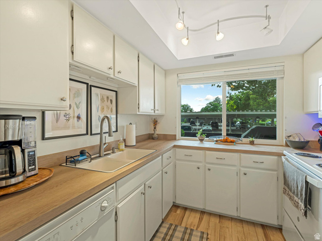 4949 S EASTRIDGE LN #137, Murray UT 84117