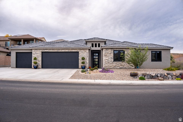 1245 N Main St
                     MLS #2143363