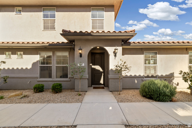 1184 N Dorado Aly
                     MLS #2143378