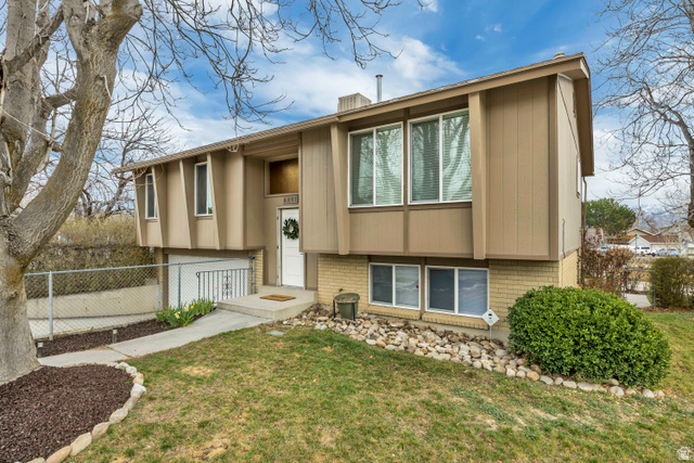 Main photo for 6007 S Sweet Basil