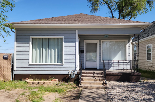 526 W 24th St
                     MLS #2143577