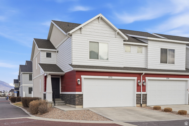 572 S SILVERMOON LN, Saratoga Springs UT 84045