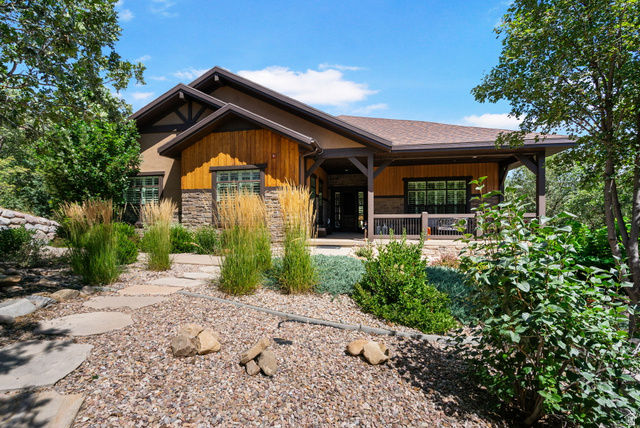 82 N Meadow Dr
                     MLS #2143642
