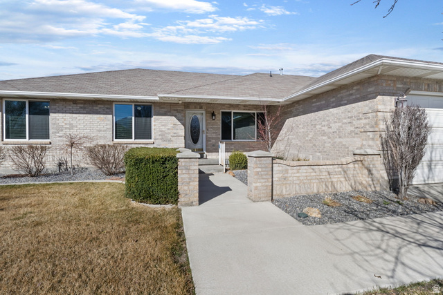 12252 S MARGARET ROSE DR, Riverton UT 84065