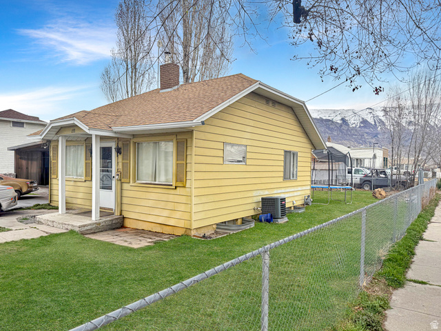 193 S 400 E
                     MLS #2143770