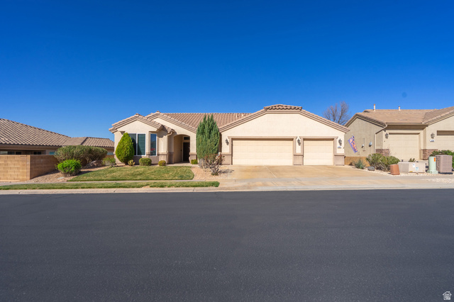 4610 S Siesta Dr
                     MLS #2143782