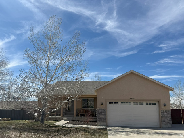 Main photo for 5325 S Bridle Cir