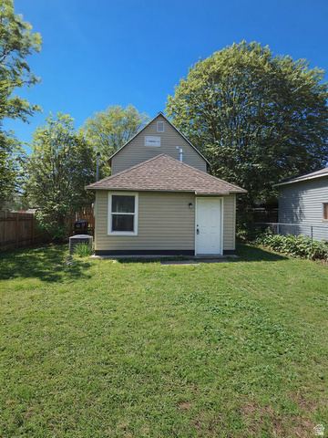 2816 S Adams St
                     MLS #2143936