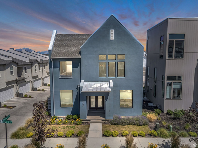 11609 S Dorian Dr
                     MLS #2143982