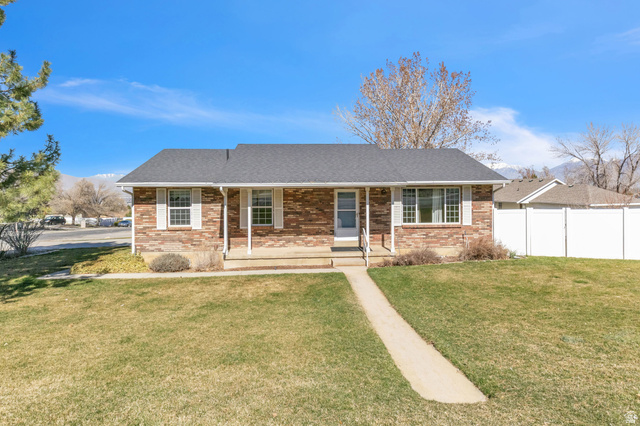 331 E Park Dr
                     MLS #2144067